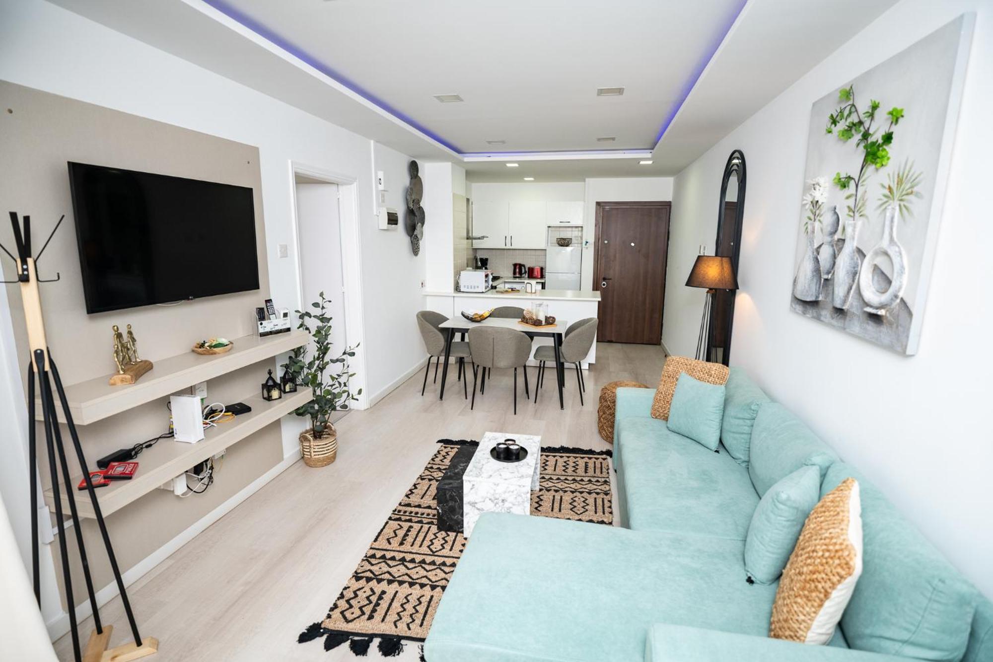 Lazuli Beach & Pool Apartment 501 Larnaca Buitenkant foto