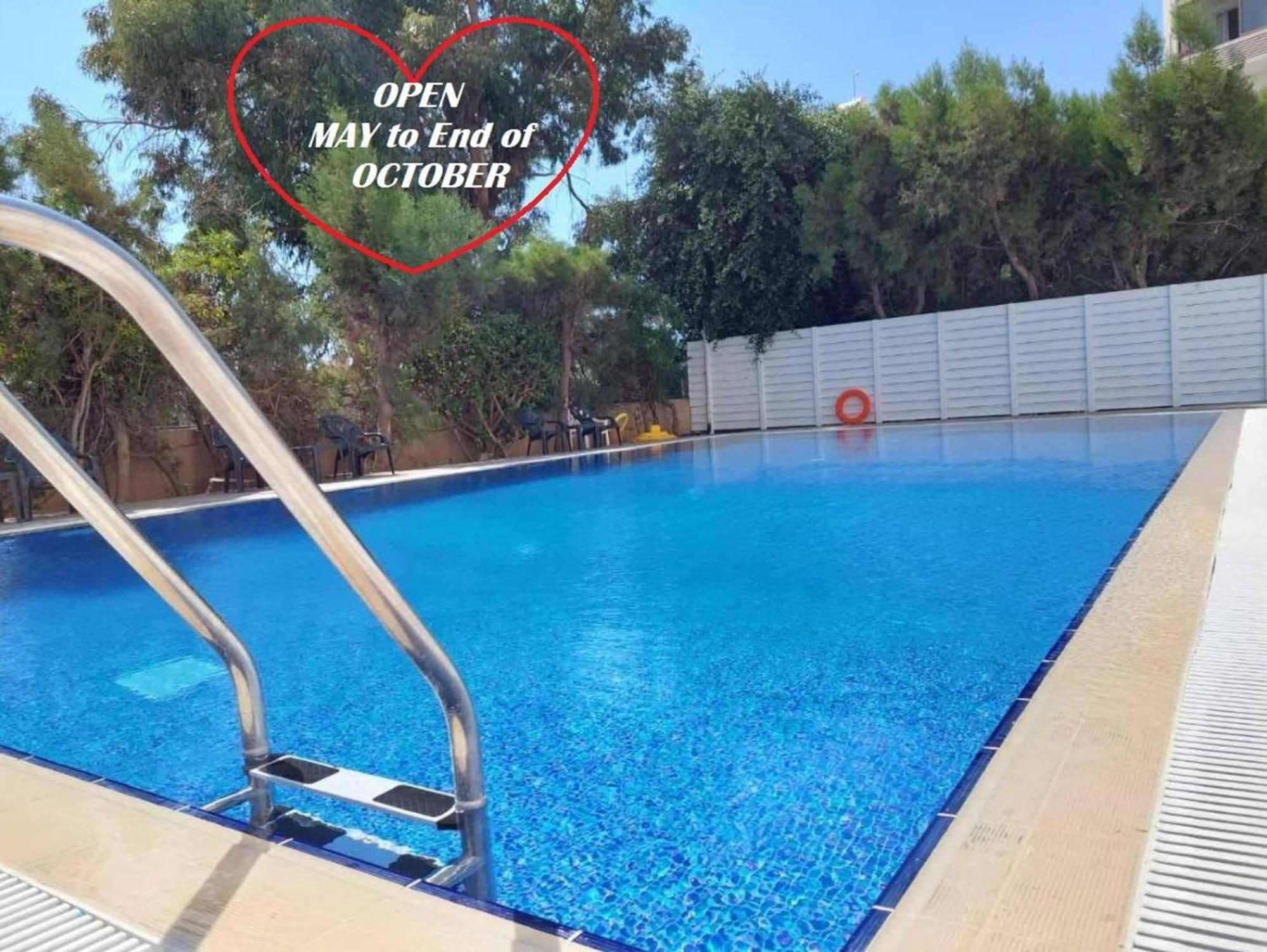 Lazuli Beach & Pool Apartment 501 Larnaca Buitenkant foto