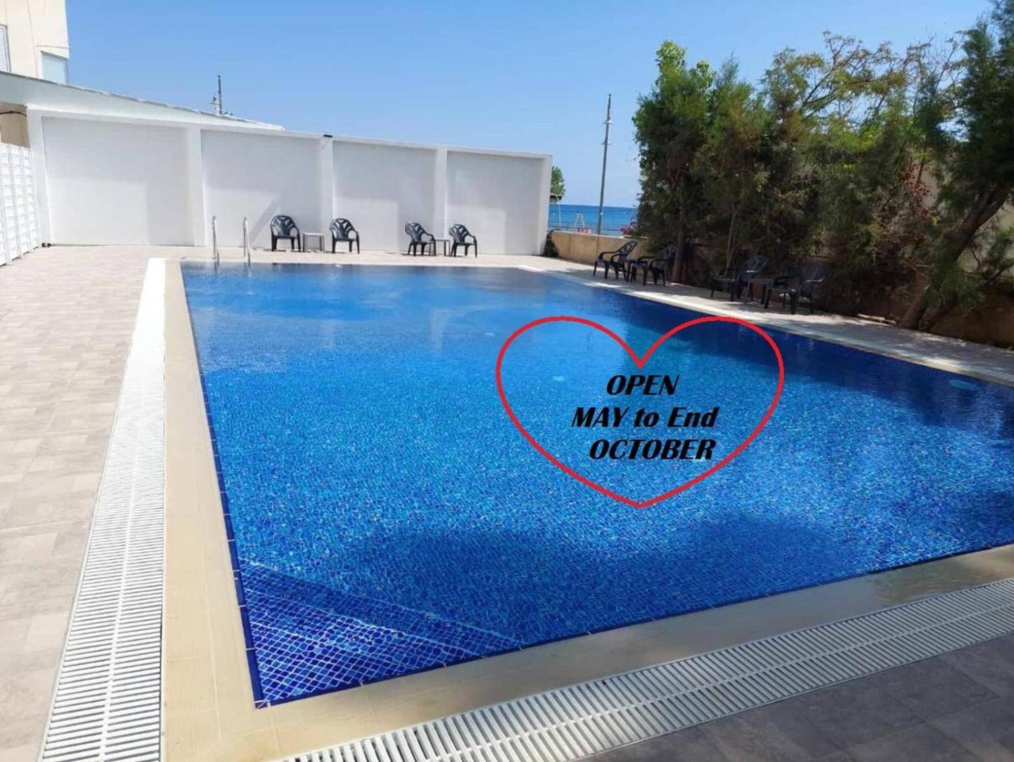Lazuli Beach & Pool Apartment 501 Larnaca Buitenkant foto