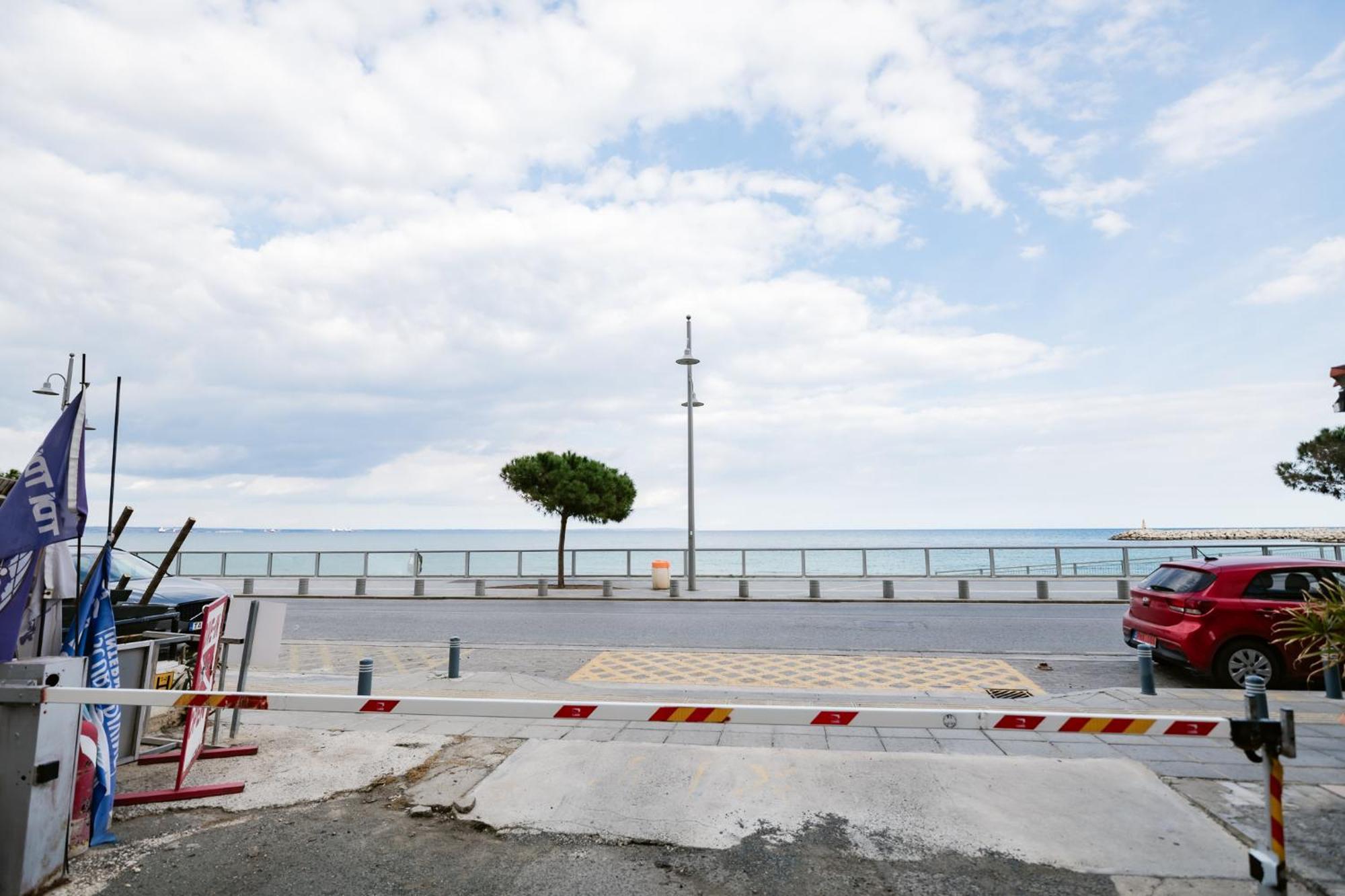 Lazuli Beach & Pool Apartment 501 Larnaca Buitenkant foto