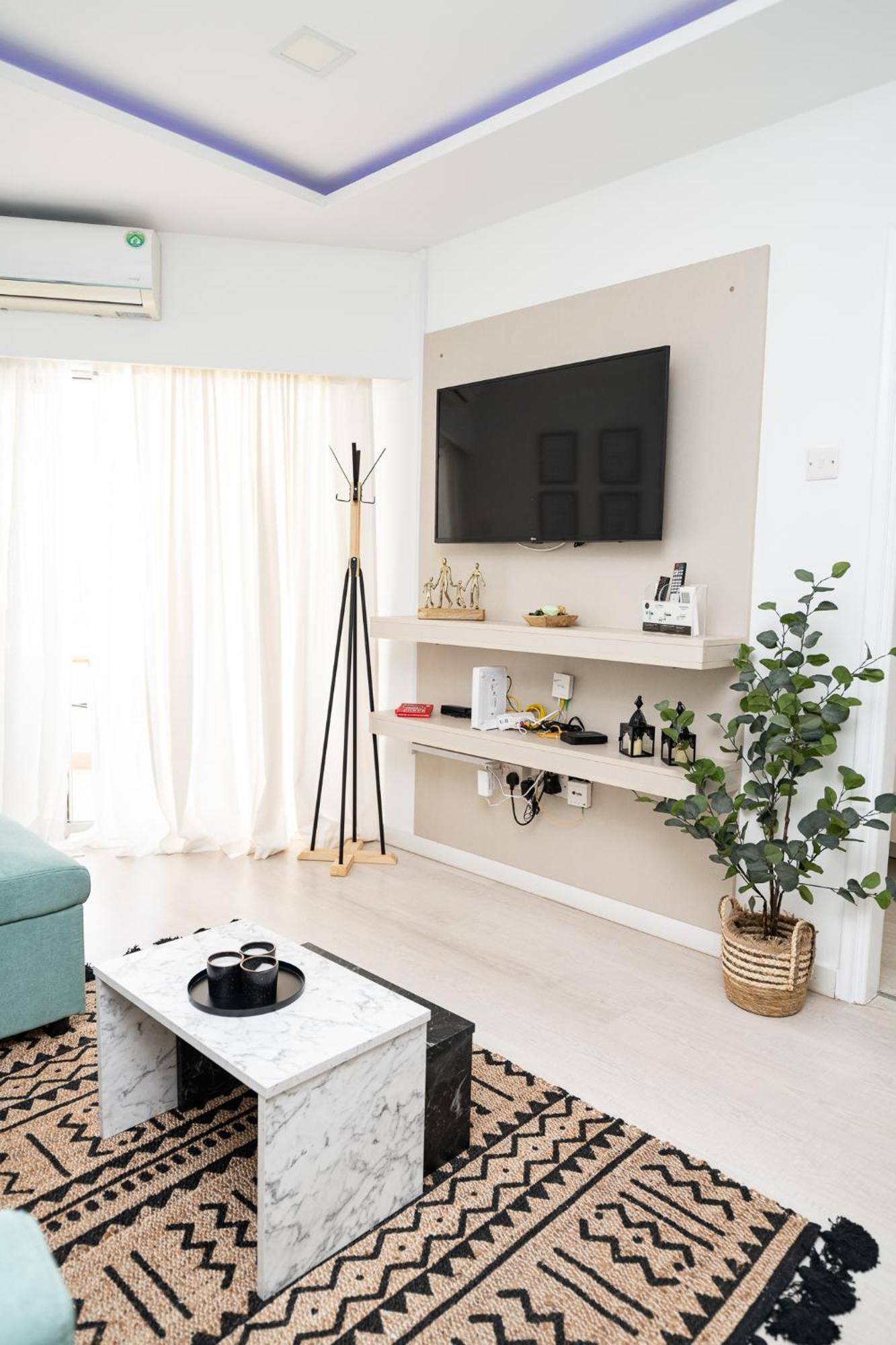 Lazuli Beach & Pool Apartment 501 Larnaca Buitenkant foto