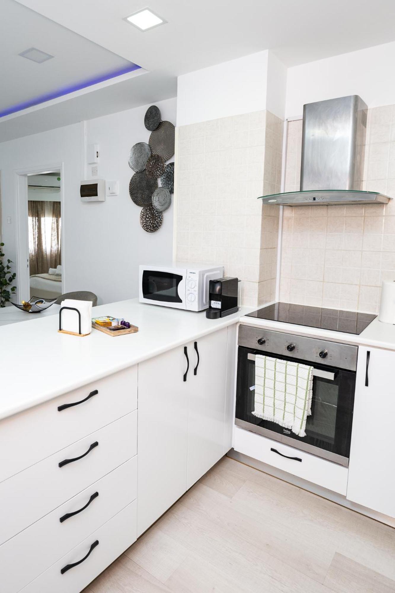 Lazuli Beach & Pool Apartment 501 Larnaca Buitenkant foto